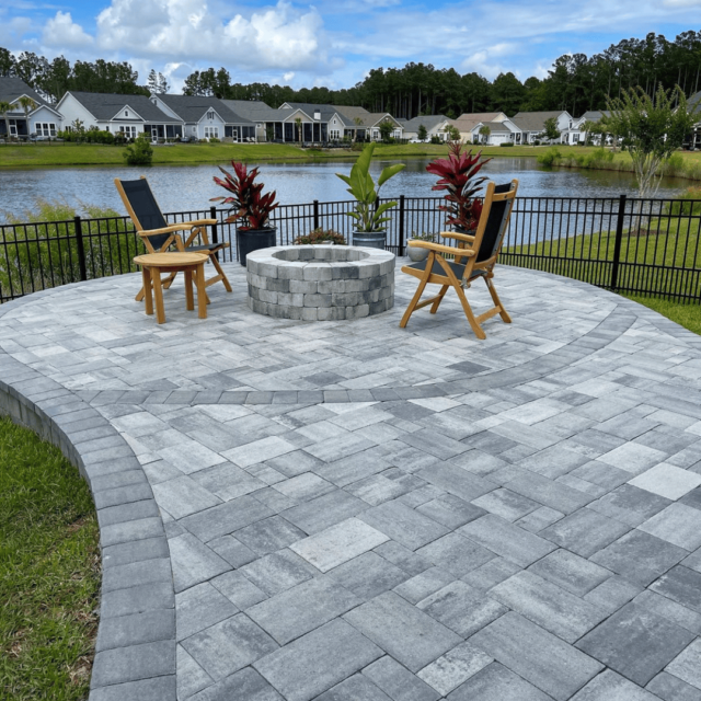 https://toolteams.com/wp-content/uploads/2024/09/pavers-walkways-640x640.png